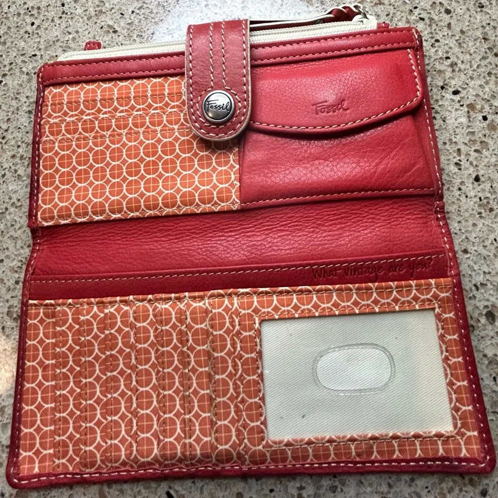 Vintage Fossil Red and Orange Geometric Wallet.. “what vintage are you” Y2K